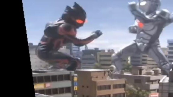 Sói VS Ultraman Noah