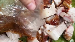 Review Thịt quay Hàng Buồm! _ Tiểu Màn Thầu