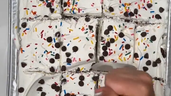 American White Housewife Makes Dessert Dinner for Her Kids