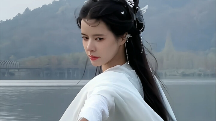 "Sư tỷ tu luyện đạo vô tình" [Thánh Vệ]