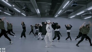 [ترجمة صينية عشوائية] فيديو تدريب رقصة "FREEZE" لفرقة Stray Kids رقم 230214 (ترجمة ثنائية اللغة عالي