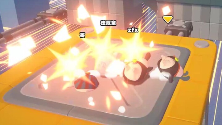 بلاش تضربني بمرفقك تاني يا قط، استسلمت يا قط! ميو~