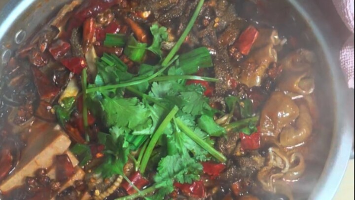 重庆人都是这样吃泡面的吗?