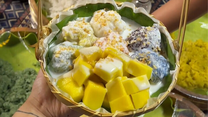 Xôi xoài cầu vồng!! Chiếc giỏ nhỏ đáng yêu quá đi mất! Muốn ôm về nhà luôn thôi～