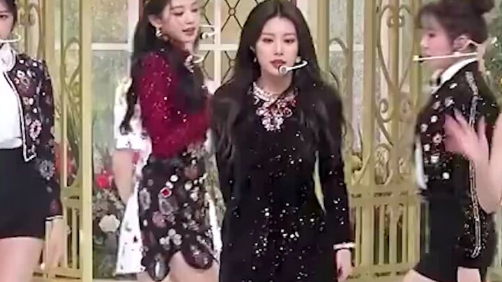 [Must-have for dance choreography] IZ*ONE's "Panorama" homemade mirror live shot