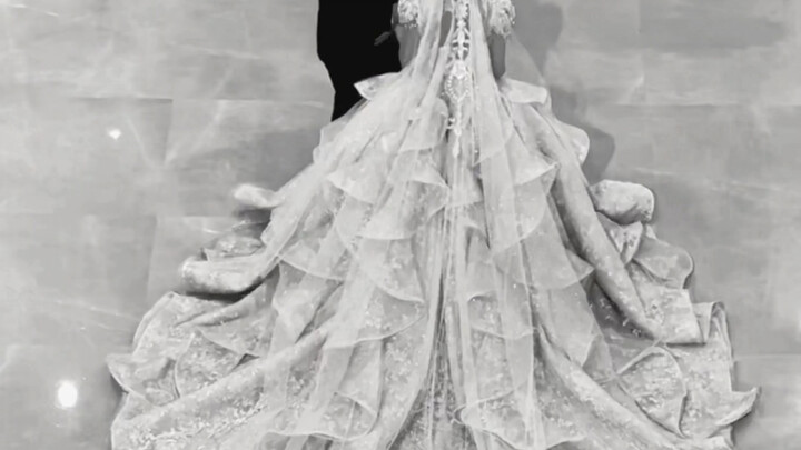 Long-distance love is like a flower—if it doesn’t bloom, it won’t ever wither…