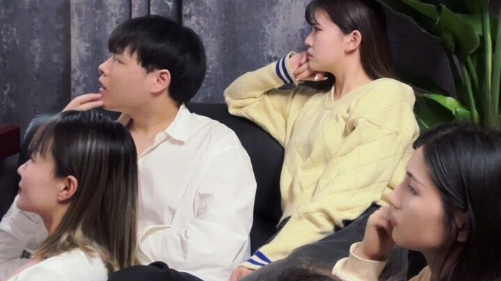 Bạn đã bao giờ tự hỏi lần đầu tiên lướt là đang làm gì chưa