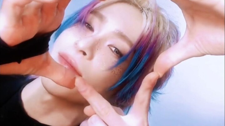 Right? Who would’ve guessed that such a beautiful face would sound *like this* when it opened up? Th