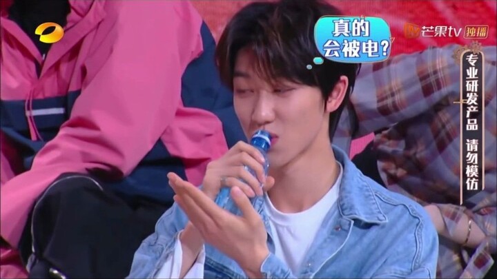 รวมคลิปน่ารักจากค่ายแฟนคลับของซึงฮยอกวงเซเว่นทีน น้องปาต๋าทำไมตัวเล็กจัง ฮ่าๆ