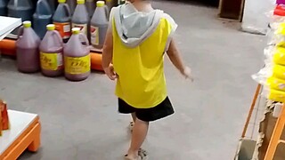 he likes grocery