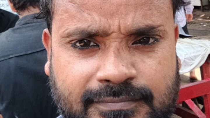 mere yaaron ki photo