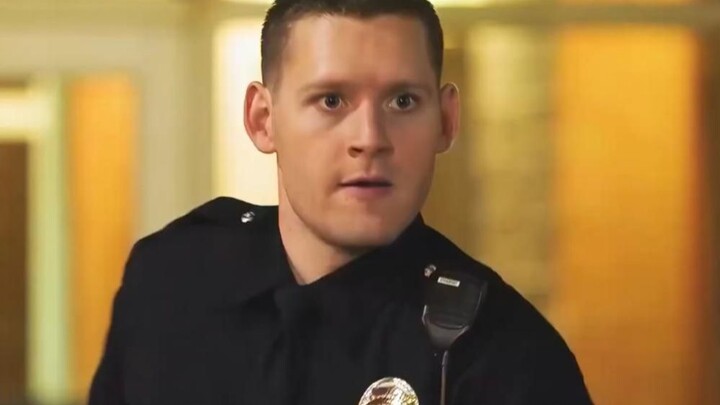 This is how a police officer should be!