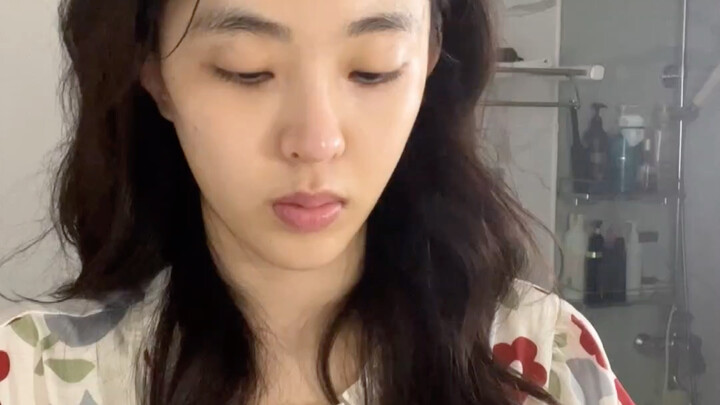 مرحبًا بالجميع، هذا الفيديو طلب مني والدي تصويره