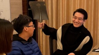 “随便啊～”