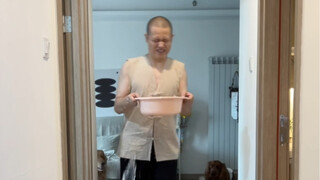 นอนไม่หลับเลยเล่าเรื่องลูกเป็ดให้ฟัง
