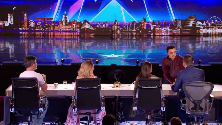 Britain Got Talent (Golden Buzzer) Magician 🎩