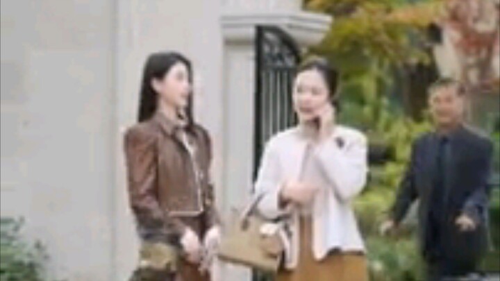 12. She broke up with CEO while pregnant. 4 yrs later, he became her boss and chases to spoil her!