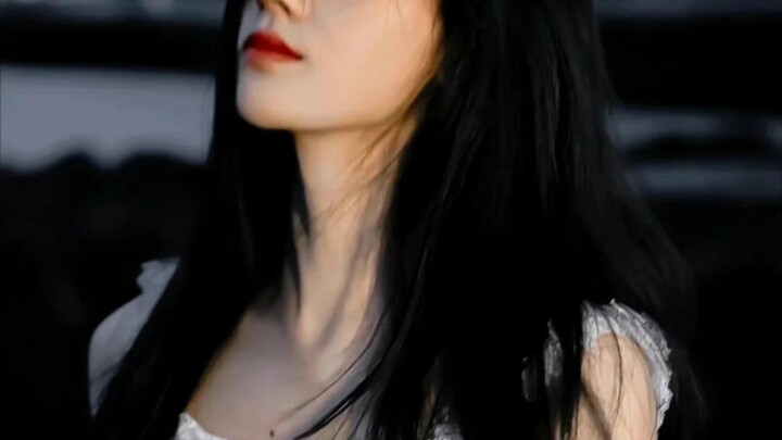 “Let’s discuss this rationally—how would this face rank in the Korean K-pop scene?!”
