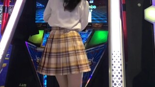 这么可爱真是抱歉><！跳舞机上机