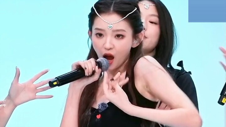 宋妍霏组二公小考 四个人美美的 这不纯女团吗？舞娘这首歌感觉非常适合罗予彤好有神性