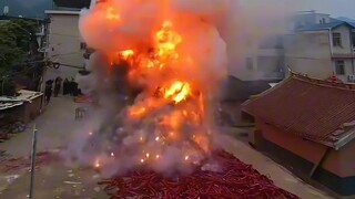 ⚡The ancient Greek god who controls firecrackers!!⚡