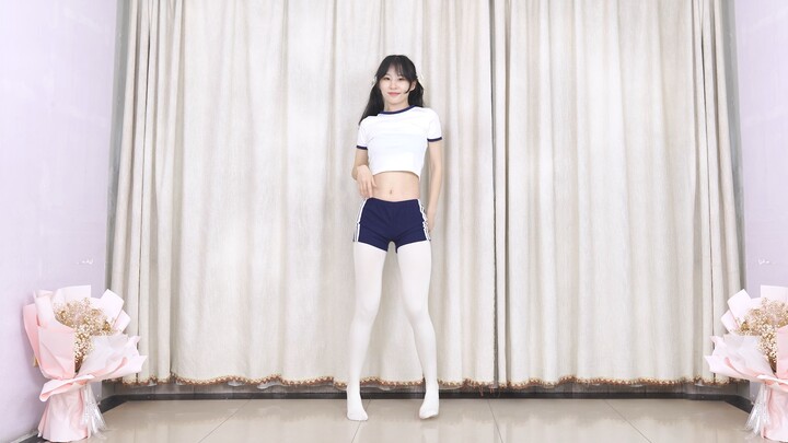 【Ngang】Bubble Pop đồng phục thể dục tất trắng chân trần