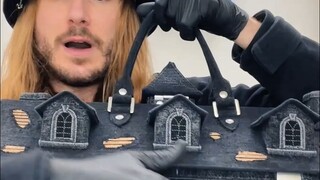 Overseas Influencer Marketing | Check out the "Haunted House Denim Travel Bag" created by an oversea
