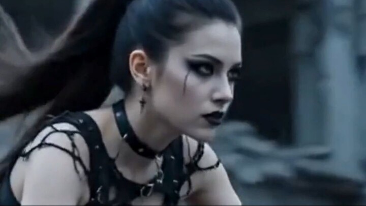 Dark Fantasy Queen: Badass Biker Girl Short