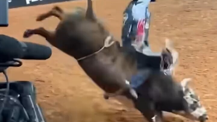 8 วินาทีแห่งความตายของคาวบอย