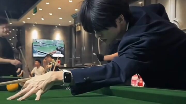 تبين أن جعل الولد وسيمًا لا يتطلب سوى ثانية واحدة فقط