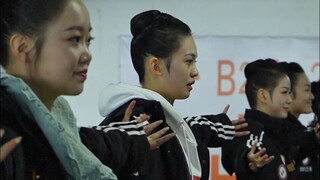 【舞蹈生】四川联考第一天，舞研首战告捷！保持势头继续加油！