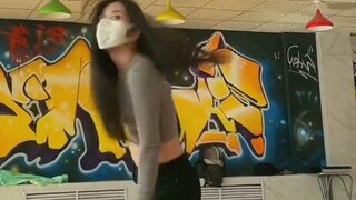 أخيرًا أصبحت تبدو كمعلم!