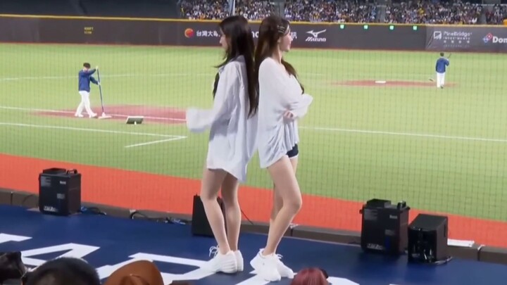 Li Zhuyin, tim pemandu sorak Fubon Angels (penampilan tarian strikeout “Tiga Pilar” kembali hadir)