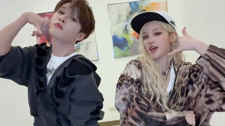 Ini lagi-lagi siapa yang tembus dinding dimensinya! [Tan Jianci × Song Yuqi]