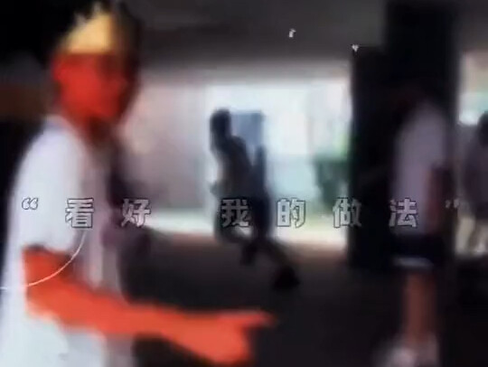 Aku tidak akan main-main dengan hal-hal abstrak lagi, pertama tidak ada yang mengerti humorku, kedua