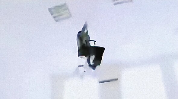 Khi thầy cô gọi ai đó lên bảng trả lời câu hỏi