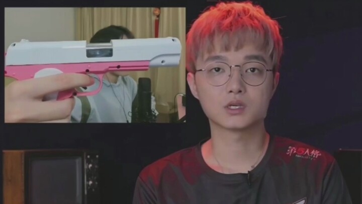 Khi Happy bình luận trận đấu, anh ấy thấy Ka Meng đang leo rank ăn điểm vào buổi trưa!