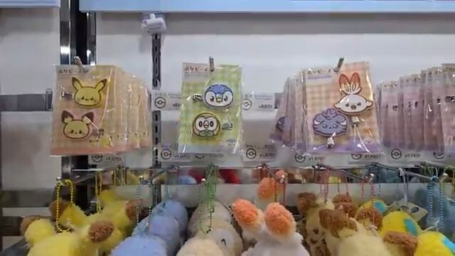 I found a Pokémon Pop-Up Store in Japan!
