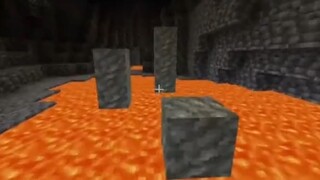 ماينكرافت: شخصية في الضباب تطاردك، اركض بسرعة!