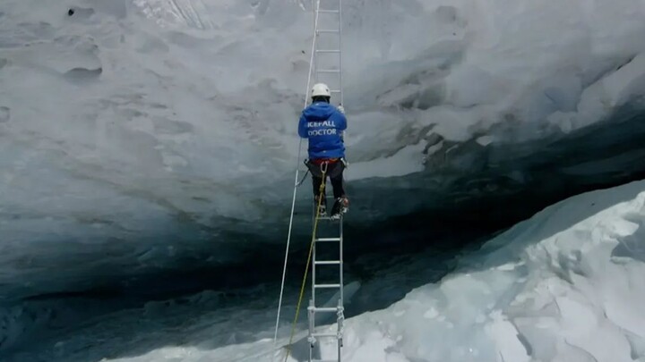 【BBC】ระทึกขวัญ! ผจญภัยสุดเสี่ยงข้ามหุบเขาน้ำแข็งอันตรายบนยอดเขาเอเวอเรสต์