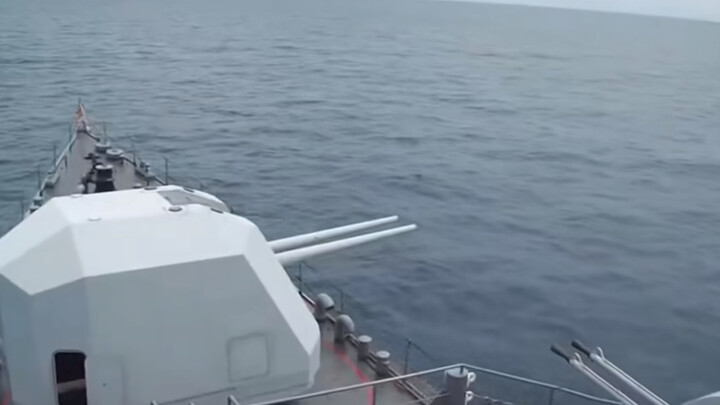 Các loại vũ khí bắn trên tàu