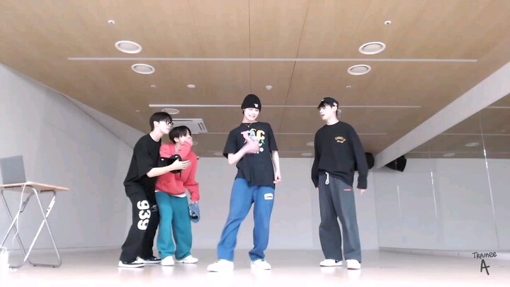【Bighit新团】Trainee A JayJay cover KAI《Mmmh》