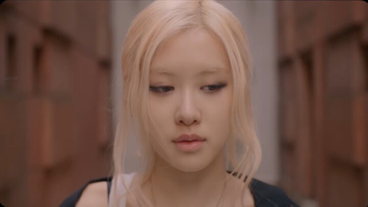 ROSÉ - "Number one girl" (Performance Video)
