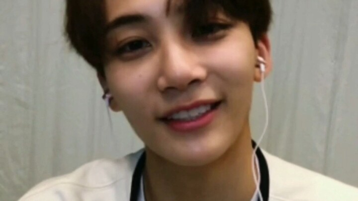 【Yoon Jeonghan】Nói rằng tôi không thể có bạn trai, nhưng…