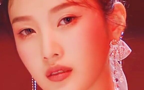 【Red Velvet】Semuanya tampil bak putri, tapi begitu giliran Seulgi, gaya gambar langsung berubah tota