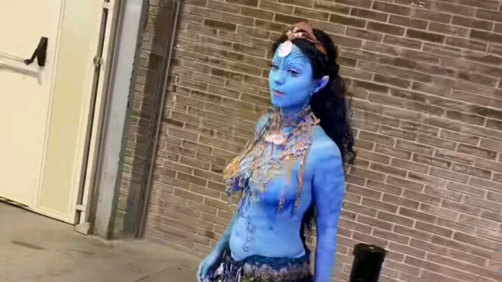 So tài hóa thân các nhân vật Avatar: Ai là cosplayer giống nhất?