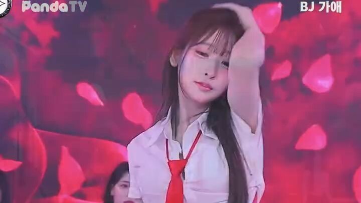 Gaya Simple Tapi Aura-nya Bahaya 😏✨