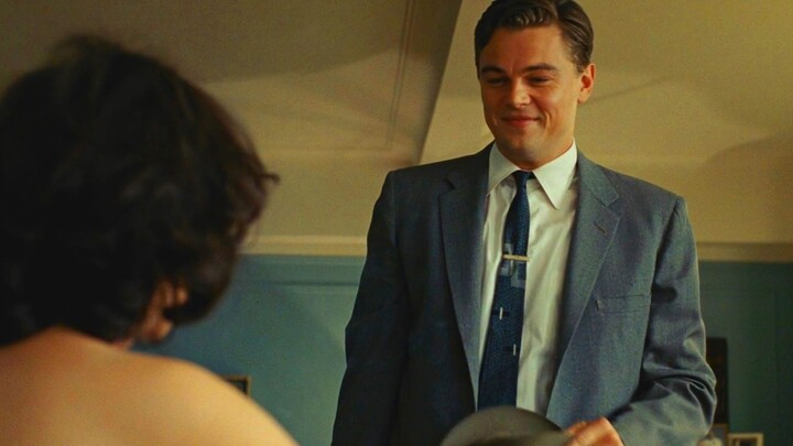 Trên đời vốn chẳng có đường ray; người đi sai đường nhiều rồi thì tự nhiên thành ra đường ray. Hôn n