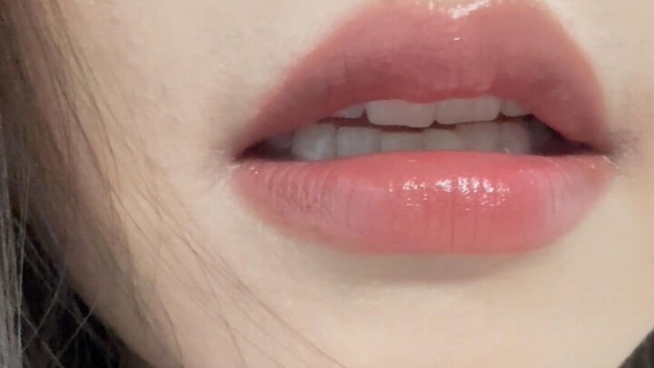 I heard some people can’t handle it just by looking at lips.