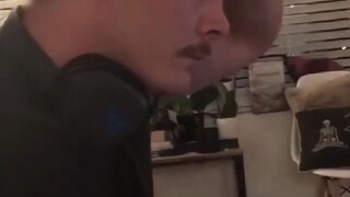 又没规定只有女生才可以喜欢花，男友喜欢当然也要满足他呀！